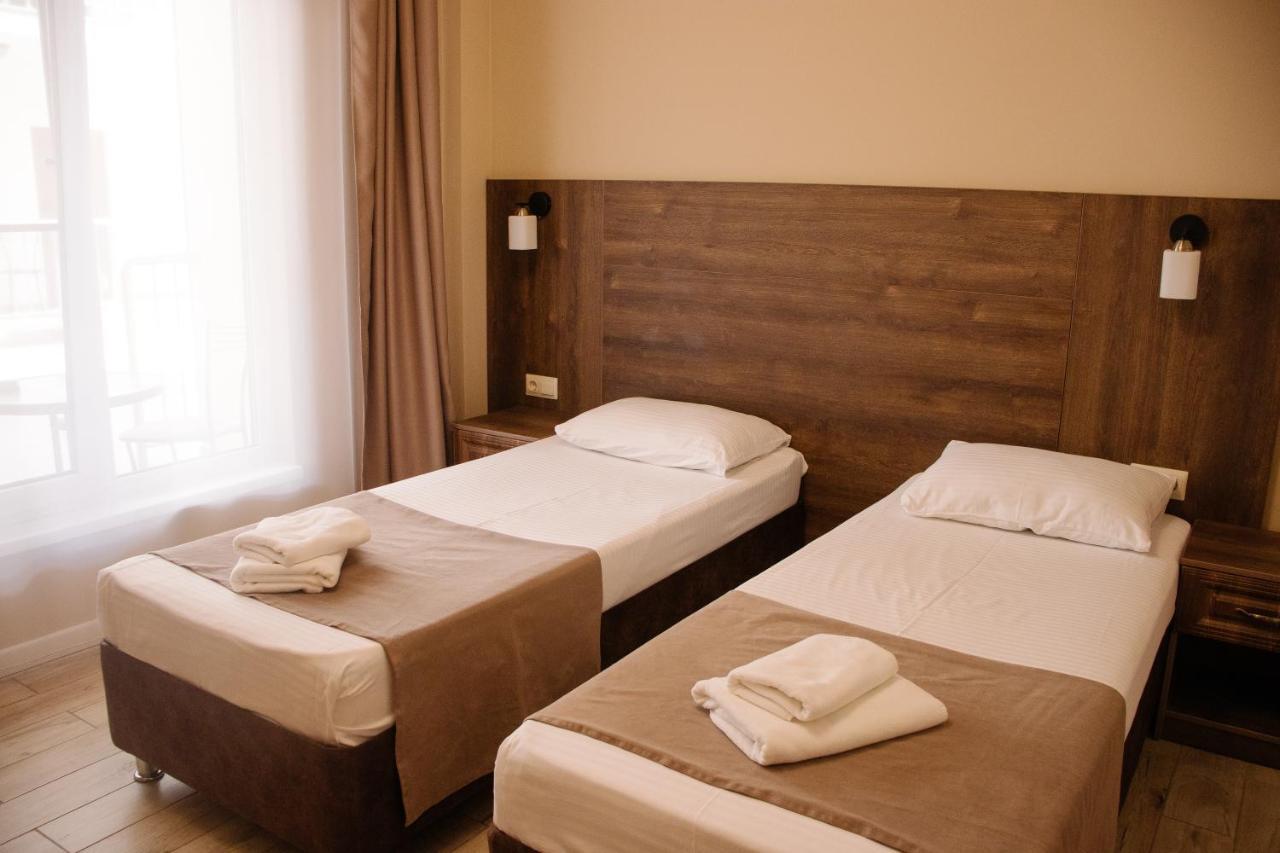 Hotel Talion, Pitsunda Lidzava ภายนอก รูปภาพ