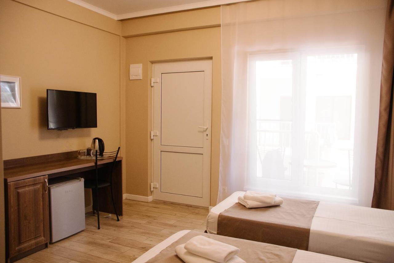 Hotel Talion, Pitsunda Lidzava ภายนอก รูปภาพ