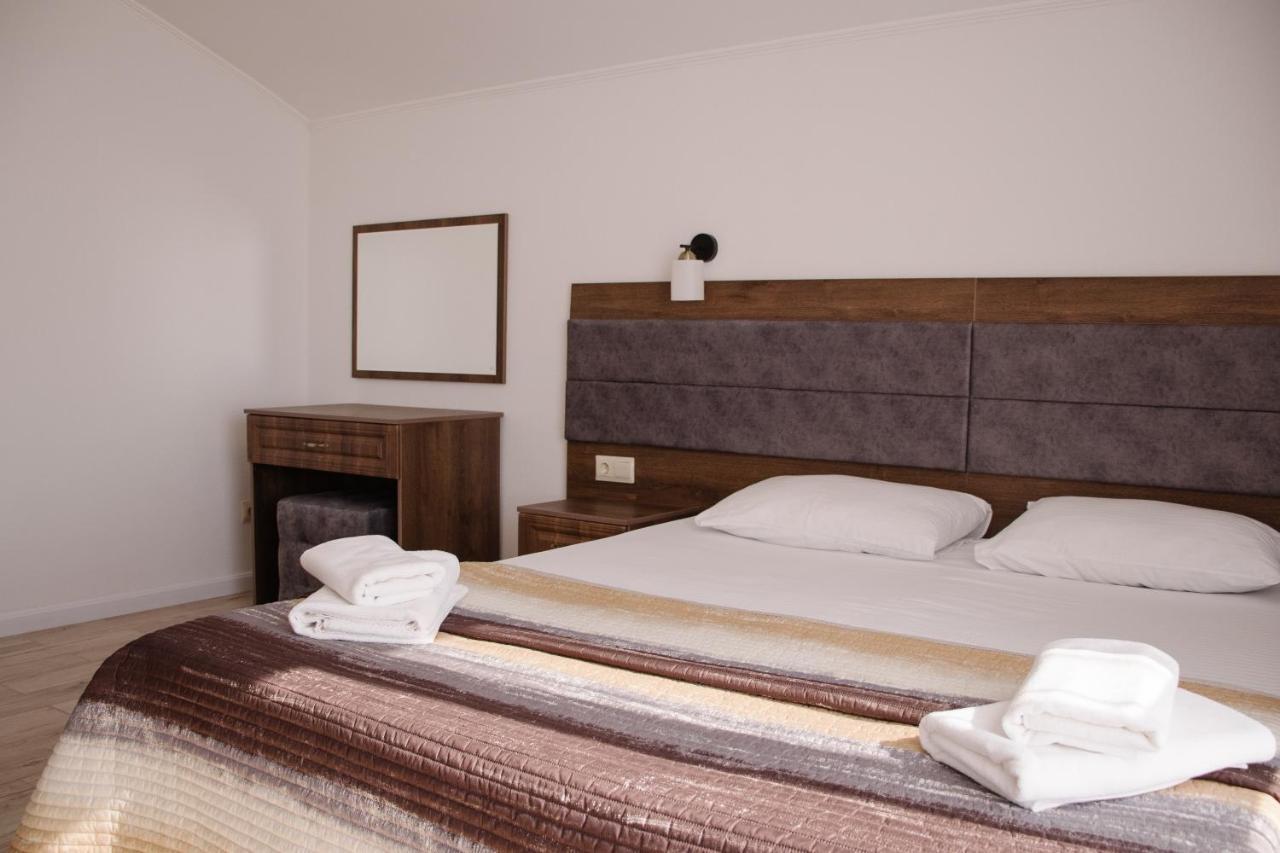Hotel Talion, Pitsunda Lidzava ภายนอก รูปภาพ